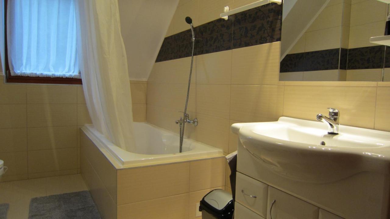 Appartment Kastelo Victoria 잘레크세니 외부 사진