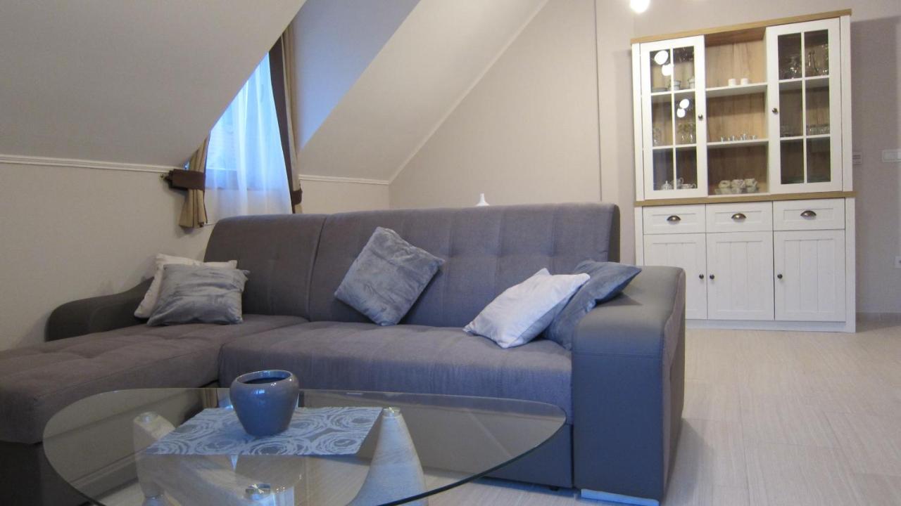 Appartment Kastelo Victoria 잘레크세니 외부 사진